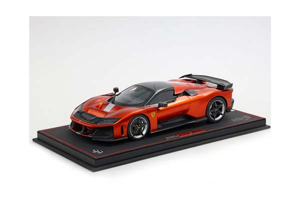 FERRARI F80 CARBON OPTIONAL RAME MICA AND CARBON-SILVER WHEELS / ФЕРРАРИ Ф80 КАРБОН ОПТИОНАЛ МИКА КАРБОН- КОЛЕСА 1:18 СЕРЕБРИСТЫЙ