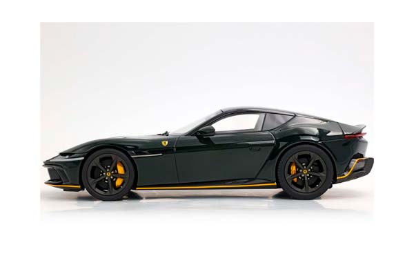 FERRARI 12CILINDRI PANORAMIC ROOF VERDE BRITISH WITH YELLOW STRIPES / ФЕРРАРИ 12КИЛИНДРИ ПАНОРАМНАЯ КРЫША БРИТАНСКИЙ ПОЛОСЫ 1:18 ЖЕЛТЫЙ — фото 6