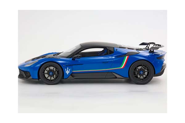 MASERATI GT2 STRADALE BLU INFINITO WITH ITALIAN STRIPE / МАЗЕРАТИ ГТ2 СТРАДАЛЕ ИНФИНИТО ИТАЛИАН ПОЛОСА 1:18 СИНИЙ — фото 5