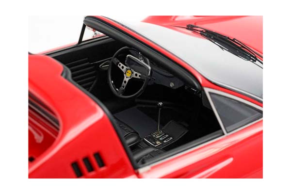 FERRARI DINO 246 GTS 1972 GENEVE SHOW 1972 ROSSO CORSA 322 / ФЕРРАРИ 246 ГТС 1972 ГЕНЕВЕ СХОВ 1972 322 1:18 КРАСНЫЙ — фото 8
