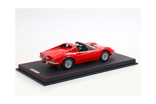 FERRARI DINO 246 GTS 1972 GENEVE SHOW 1972 ROSSO CORSA 322 / ФЕРРАРИ 246 ГТС 1972 ГЕНЕВЕ СХОВ 1972 322 1:18 КРАСНЫЙ — фото 2