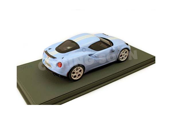 ALFA ROMEO 4C COMPETIZIONE LIGHT BLUE / АЛЬФА РОМЕО 4К КОМПЕТИЦИОНЕ ЛИГХТ 1:18 ГОЛУБОЙ — фото 2