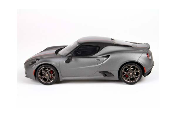 ALFA ROMEO 4C COMPETIZIONE GRIGIO VESUVIO OPACO / АЛЬФА РОМЕО 4К КОМПЕТИЦИОНЕ ВЕСУВИО ОПАКО 1:18 СЕРЫЙ — фото 2