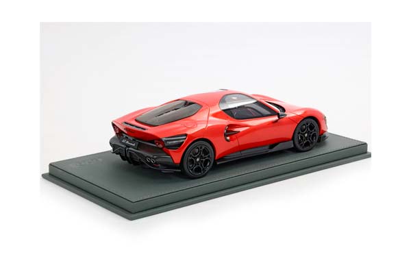 ALFA ROMEO 33 STRADALE ARANCIONE LAST PCS / АЛЬФА РОМЕО 33 СТРАДАЛЕ АРАНКИОНЕ ЛАСТ ПКС 1:18 — фото 2