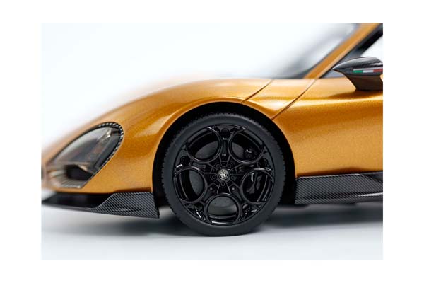 ALFA ROMEO 33 STRADALE OCRA - BLACK INTERIOR / АЛЬФА РОМЕО 33 СТРАДАЛЕ ОКРА 1:18 ЧЕРНЫЙ — фото 6