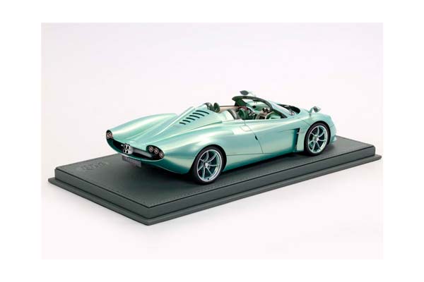 PAGANI HUAYRA CODALUNGA SPEEDSTER VERDE SPEEDSTER / ПАГАНИ ХУАЙРА КОДАЛУНГА СПЕЕДСТЕР СПЕЕДСТЕР 1:18 ЗЕЛЕНЫЙ — фото 3