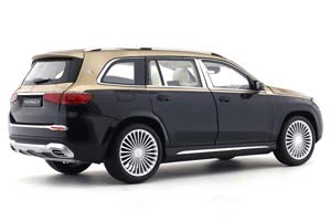 MERCEDES W167 MAYBACH GLS 600 X167 2024 GOLDEN METALLIC/BLACK  / МЕРСЕДЕС МАЙБАХ ГЛС ЗОЛОТИСТО-ЧЕРНЫЙ — фото 2