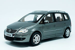 VW VOLKSWAGEN TOURAN 2009 GRAY 