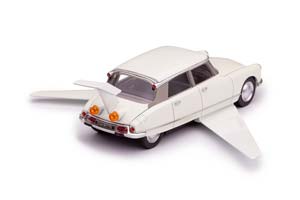 CITROEN DS FANTOMAS ЛЕТАЮЩИЙ СИТРОЕН ИЗ К/Ф ФАНТОМАС — фото 3