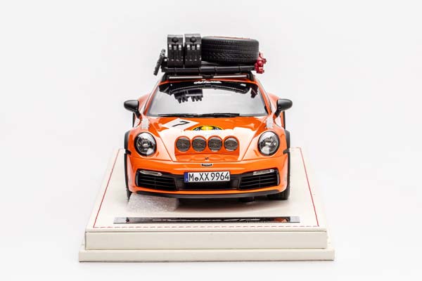 PORSCHE 911 (992) DAKAR «JÄGERMEISTER»  2023 / ПОРШЕ ДАКАР ЯГЕРМАЙСТЕР ОРАНЖЕВЫЙ (С БОКСОМ, ЛИМИТ 21/50) — фото 7