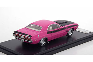 DODGE CHALLENGER T/A 1970 РОЗОВЫЙ — фото 2