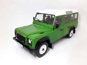 LAND ROVER DEFENDER 110, GREEN