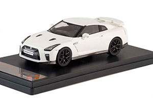 NISSAN GT-R METALLIC-WHITE — фото 1