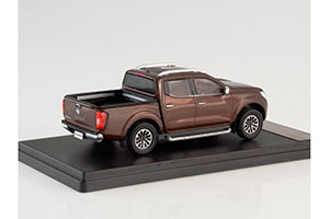 NISSAN NAVARA 2015 BROWN METALLIC — фото 2