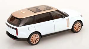 LAND ROVER RANGE ROVER SV 2022 WHITE COPPER METALLIC ДЛИНА 28 СМ (В ПЕНОПЛАСТЕ БЕЗ КАРТОННОЙ КОРОБКИ) — фото 2