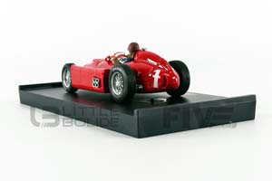 FERRARI LANCIA D 50 WINNER BRITISH GP 1956 WITH DRIVER JUAN MANUEL FANGIO #1 WORLD CHAMPION — фото 3