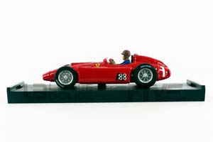 FERRARI LANCIA D 50 WINNER BRITISH GP 1956 WITH DRIVER JUAN MANUEL FANGIO #1 WORLD CHAMPION — фото 4