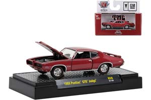 PONTIAC GTO JUDGE 1969 BURGUNDY METALLIC WITH STRIPES / PONTIAC GTO СУДЬЯ 1969 БОРДОВЫЙ МЕТАЛЛИК С ПОЛОСАМИ (ДЛИНА МОДЕЛИ 6-10 СМ) — фото 2