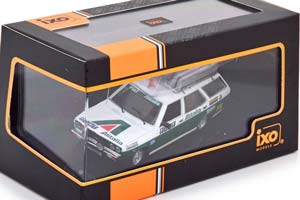 FIAT 131 PANORAMA FIAT ALITALIA TEAM С БАГАЖНИКОМ И КОЛЕСАМИ НА КРЫШЕ 1979 — фото 3