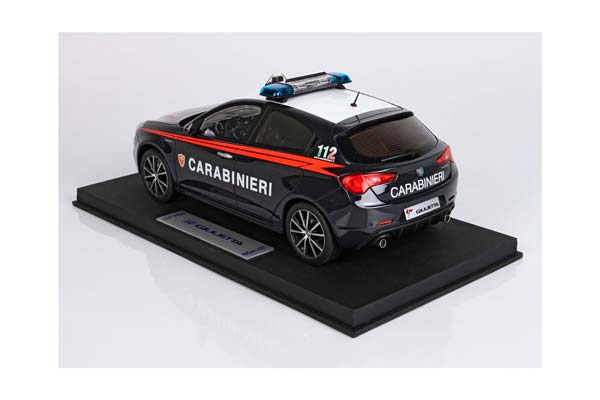 ALFA ROMEO GIULIETTA CARABINIERI / АЛЬФА РОМЕО ДЖУЛЬЕТТА КАРАБИНИЕРИ 1:18 — фото 2