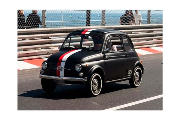 FIAT 500 D MATT BLACK WITH STRIPE AND #16 / ФИАТ 500 Д МАТТ ПОЛОСА #16 1:18 ЧЕРНЫЙ