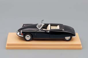 CITROEN DS 19 CABRIOLET 1961, BLACK — фото 3