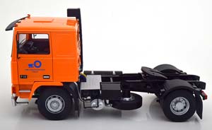 VOLVO F10 VEB KRAFTVERKEHR HALLE 1977 ORANGE/BLACK / ВОЛЬВО — фото 3