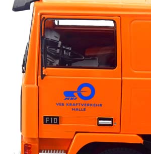 VOLVO F10 VEB KRAFTVERKEHR HALLE 1977 ORANGE/BLACK / ВОЛЬВО — фото 4
