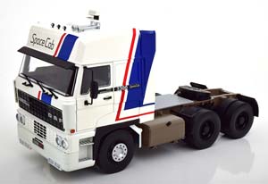 DAF 3300 SPACE CAB 1982 WHITE/BLUE/RED LIMITED EDITION 700 PCS. / ДАФ