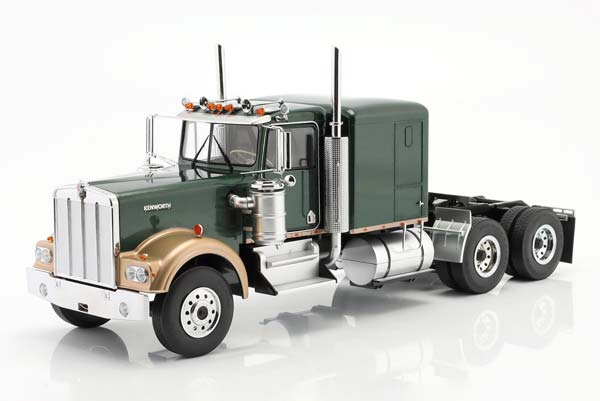 KENWORTH W900 DARKGREEN-METALLIC GOLDEN METALLIC