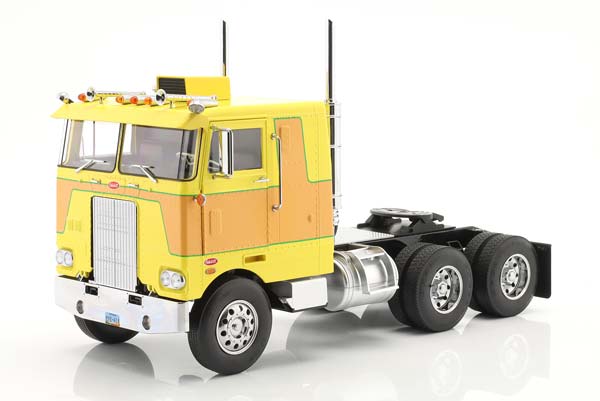 PETERBILT 352 PACEMAKER 1977-1979 YELLOW BROWN
