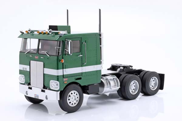 PETERBILT 352 PACEMAKER 1977-1979 GREEN METALLIC WHITE