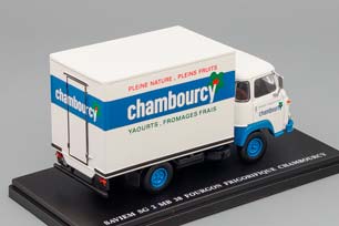 RENAULT SAVIEM SG 2 MB 38 ФУРГОН-РЕФРИЖЕРАТОР CHAMBOURCY 1969 WHITE/BLUE — фото 2