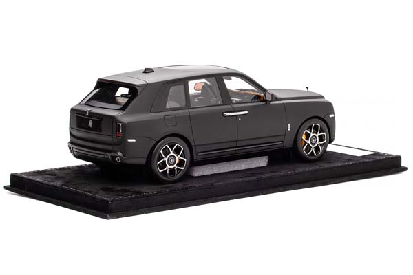 ROLLS-ROYCE CULLINAN 2024 MATT BLACK / РОЛЛС РОЙС МАТОВЫЙ ЧЕРНЫЙ (С БОКСОМ, ЛИМИТ 12/30) — фото 2