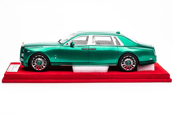 ROLLS-ROYCE PHANTOM VIII 2026 LIGHT GREEN / РОЛЛС РОЙС ФАНТОМ 8 ЗЕЛЕНЫЙ (С БОКСОМ, ЛИМИТ 10/20) — фото 5