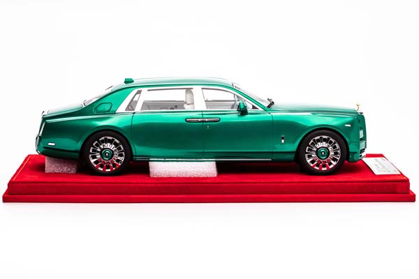 ROLLS-ROYCE PHANTOM VIII 2026 LIGHT GREEN / РОЛЛС РОЙС ФАНТОМ 8 ЗЕЛЕНЫЙ (С БОКСОМ, ЛИМИТ 10/20) — фото 6