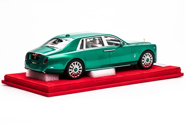 ROLLS-ROYCE PHANTOM VIII 2026 LIGHT GREEN / РОЛЛС РОЙС ФАНТОМ 8 ЗЕЛЕНЫЙ (С БОКСОМ, ЛИМИТ 10/20) — фото 2