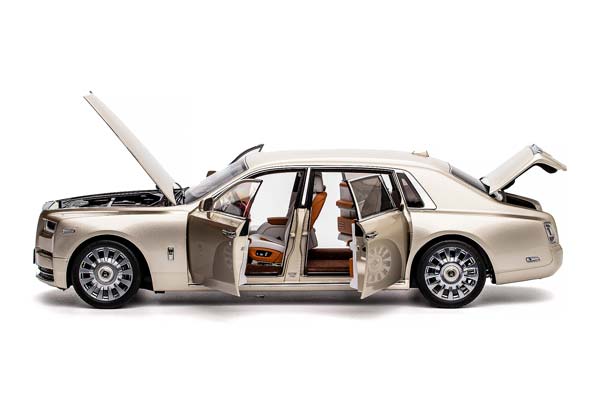 ROLLS-ROYCE PHANTOM VIII 2026 GOLDEN / РОЛЛС-РОЙС ФАНТОМ 8 ЗОЛОТИСТЫЙ (ЛИМИТ 172/200) — фото 7