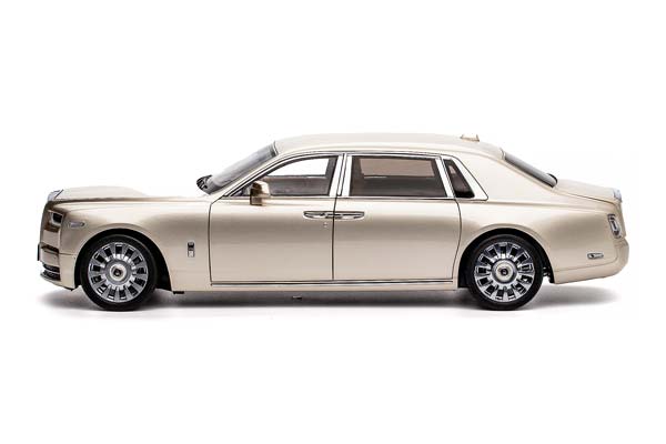 ROLLS-ROYCE PHANTOM VIII 2026 GOLDEN / РОЛЛС-РОЙС ФАНТОМ 8 ЗОЛОТИСТЫЙ (ЛИМИТ 172/200) — фото 9