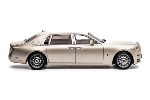 ROLLS-ROYCE PHANTOM VIII 2026 GOLDEN / РОЛЛС-РОЙС ФАНТОМ 8 ЗОЛОТИСТЫЙ (ЛИМИТ 172/200) — фото 10