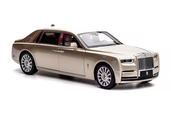 ROLLS-ROYCE PHANTOM VIII 2026 GOLDEN / РОЛЛС-РОЙС ФАНТОМ 8 ЗОЛОТИСТЫЙ (ЛИМИТ 172/200) — фото 11