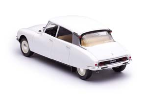 CITROEN DS 1972 WHITE — фото 6