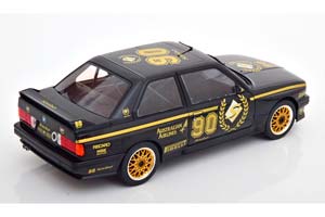 BMW E30 M3 3-SERIES 90 YEARS AUSTRALIAN AIRLINES 2022 BLACK GOLDEN / БМВ Е30 М3 — фото 2