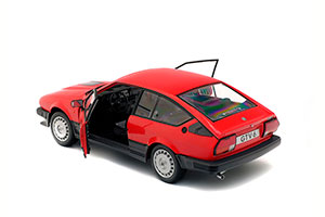 ALFA ROMEO GTV 6 1984 RED — фото 4