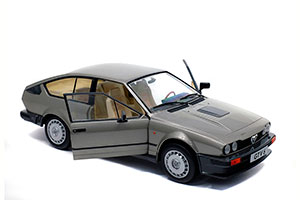 ALFA ROMEO GTV 6 1984 SILVER CREME METALLIC — фото 3