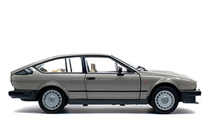 ALFA ROMEO GTV 6 1984 SILVER CREME METALLIC — фото 10