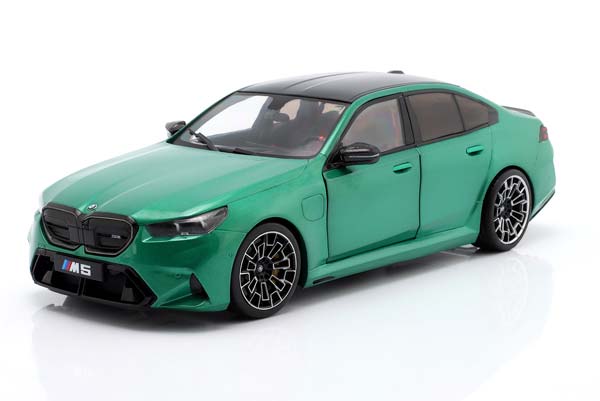 BMW G90 M5 5-SERIES 2026 GREEN METALLIC / БМВ М5 ЗЕЛЕНЫЙ