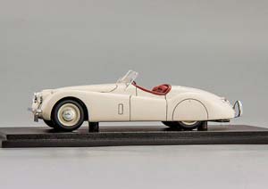 JAGUAR XK 120 ROADSTER 1950 WHITE RED INTERIOR / JAGUAR XK 120 РОДСТЕР 1950 БЕЛЫЙ КРАСНЫЙ ИНТЕРЬЕР — фото 5