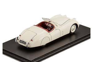 JAGUAR XK 120 ROADSTER 1950 WHITE RED INTERIOR / JAGUAR XK 120 РОДСТЕР 1950 БЕЛЫЙ КРАСНЫЙ ИНТЕРЬЕР — фото 2