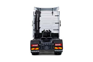 VOLVO FH16 GLOBETROTTER XL 2023 WHITE — фото 6